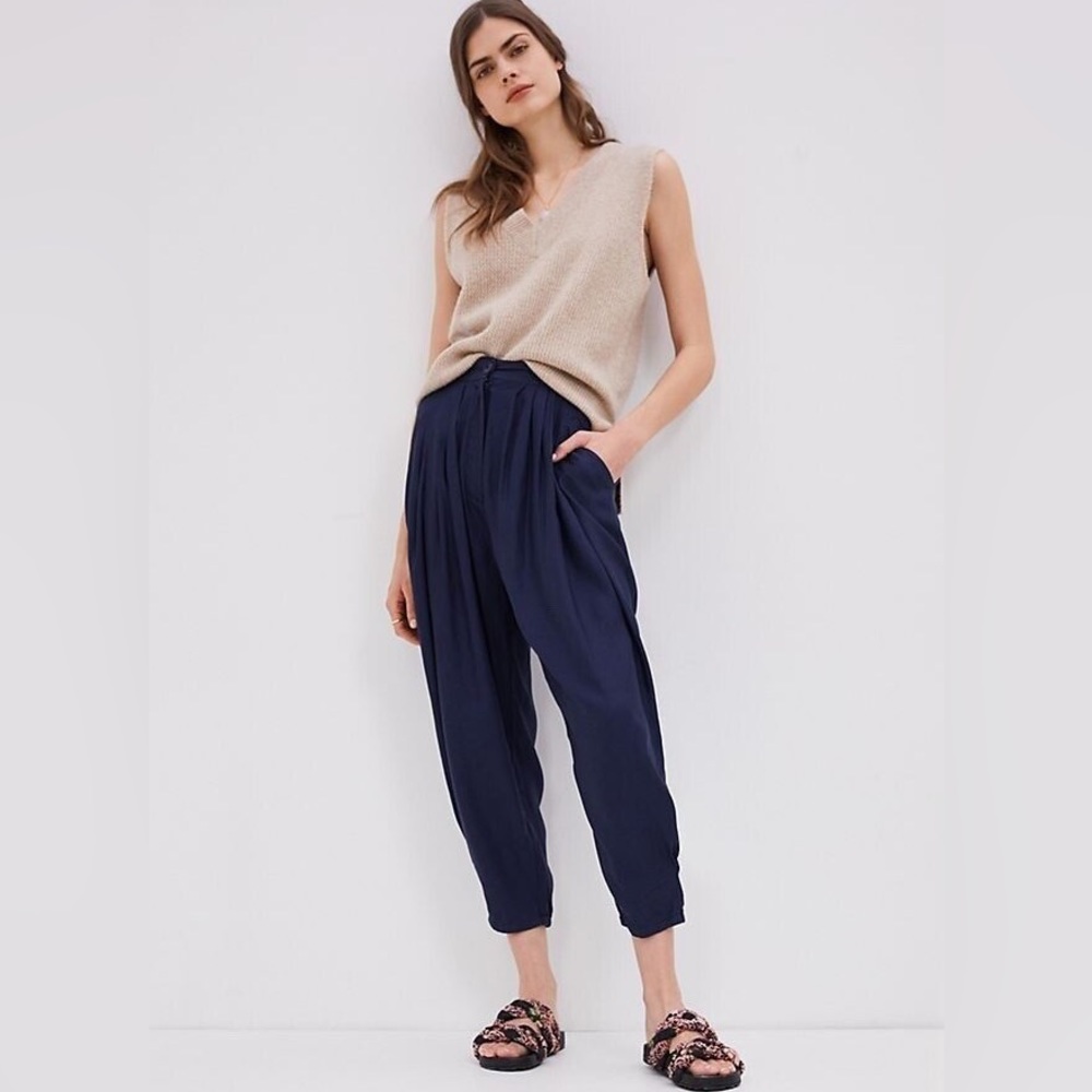 Anthropologie Navy Harem Crop Pants Pleated 20W